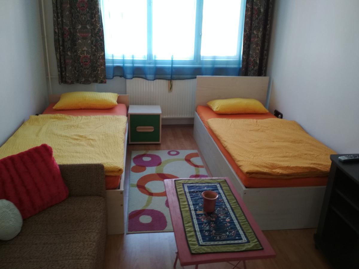 Apartman Lux Szeged Esterno foto